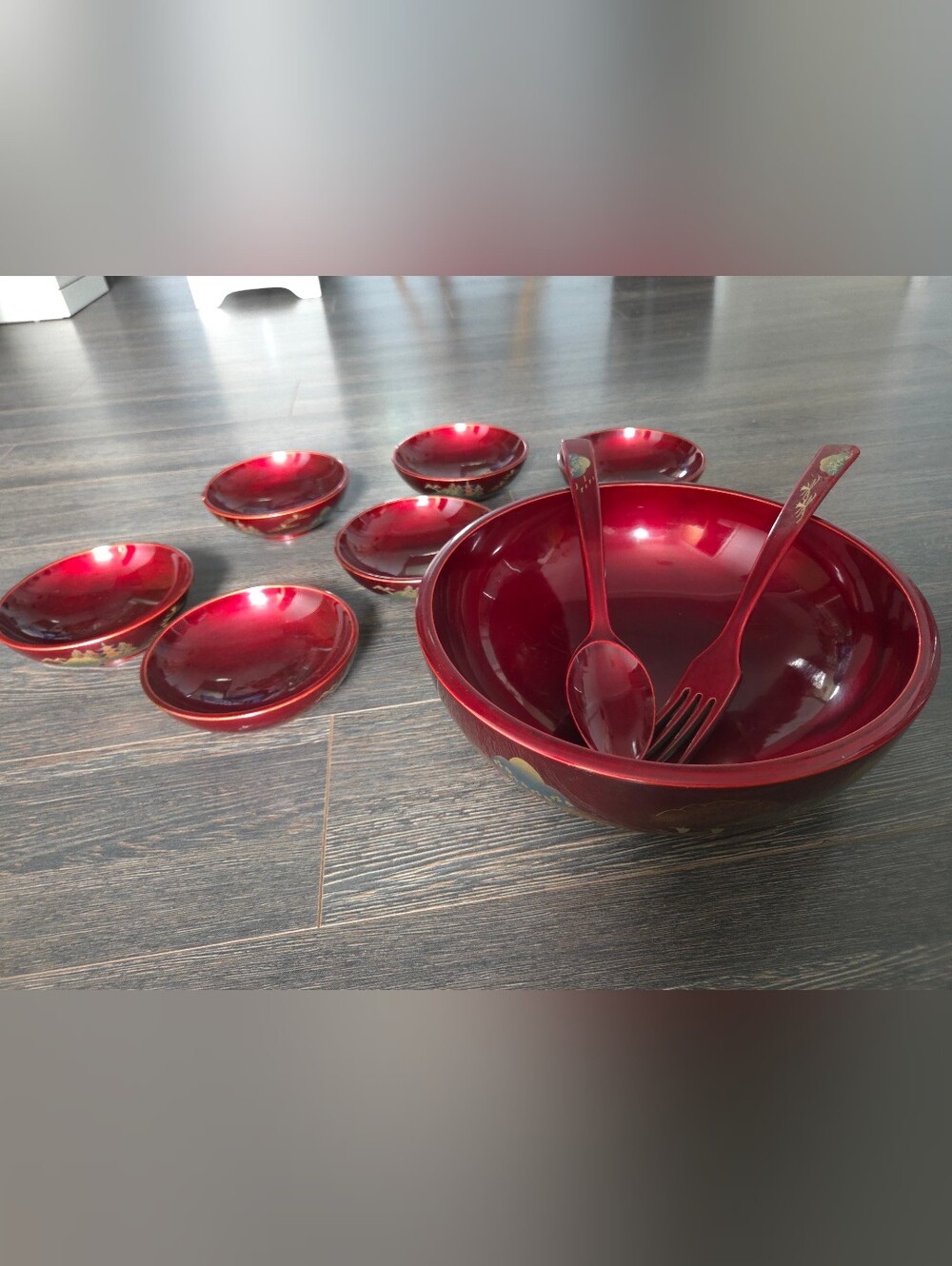 Deep Red Lacquered Japanese Salad Bowl Set - Picture 2 of 7